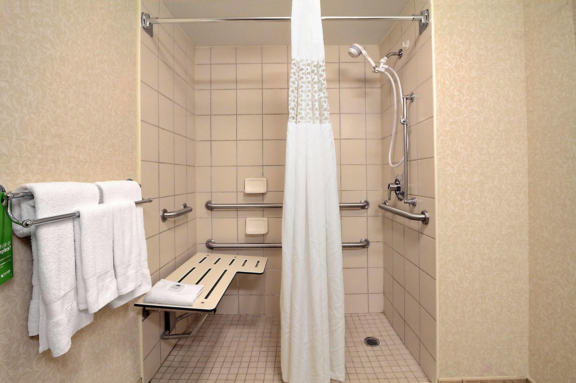 Hampton Inn Raleigh Cary Esterno foto